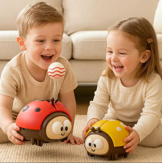 Interaktives Marienkäfer Spielzeug für Kinder – bewegliches Motorikspielzeug mit Ballfunktion